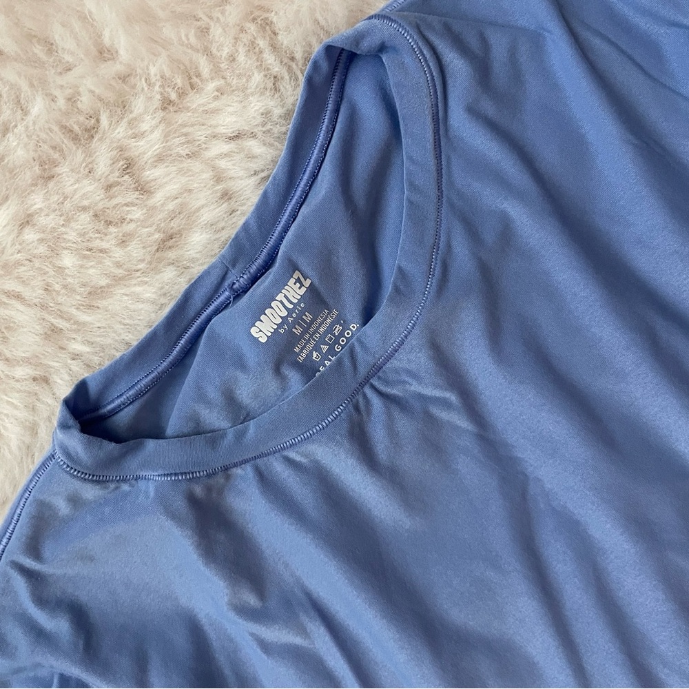 Bra double line T-shirt from Aerie. Used, but in very good condition.